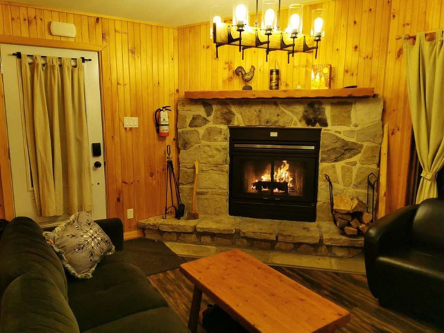 Maison style Chalet Swiss/Laurentides/ sauna&bain tourbillon! dans Locations temporaires  à Laurentides - Image 4