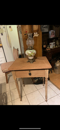 Vintage pine lamp/candle table/desk