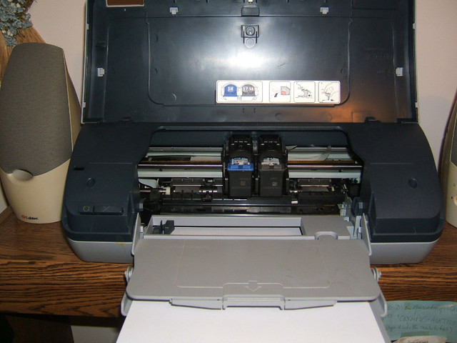 CLEAN HP DESKJET 3650 PRINTER for repair in Printers, Scanners & Fax in Sault Ste. Marie - Image 2