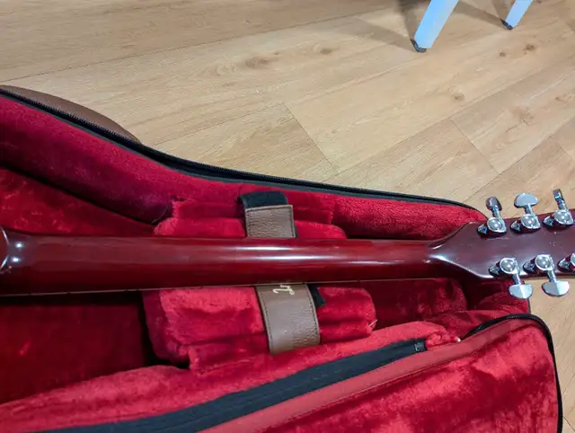 Gibson SG Standard 2019 in Guitars in Edmonton - Image 8