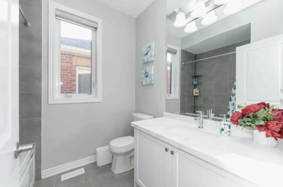 Private rooms and shared rooms available • All utilities included • High-speed Rogers Wi-Fi • Parkin...