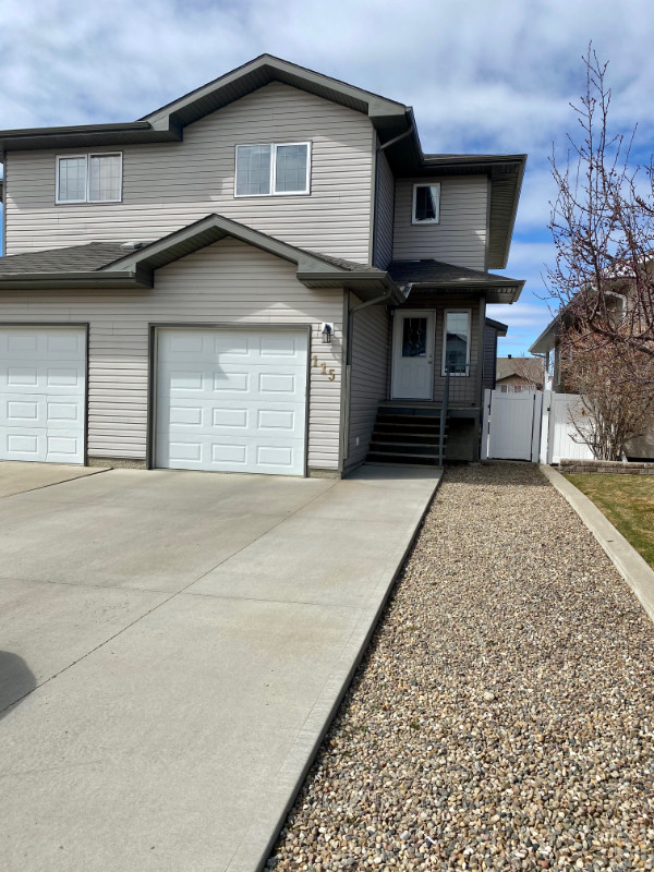 Newer 1/2 Duplex w/ garage for rent August 1st Long Term Rentals