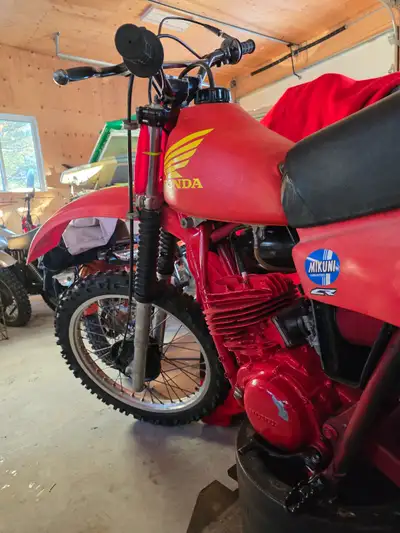 Vintage racer. Tires, pipe, rims all components are like new. Been in heated storage for years. Stor...