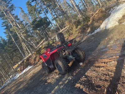 One Owner. ONLY 778km & 77 Hours. DPS. 2 Wheel or 4 Wheel Option. 2 seats (2 up). Just took er for a...