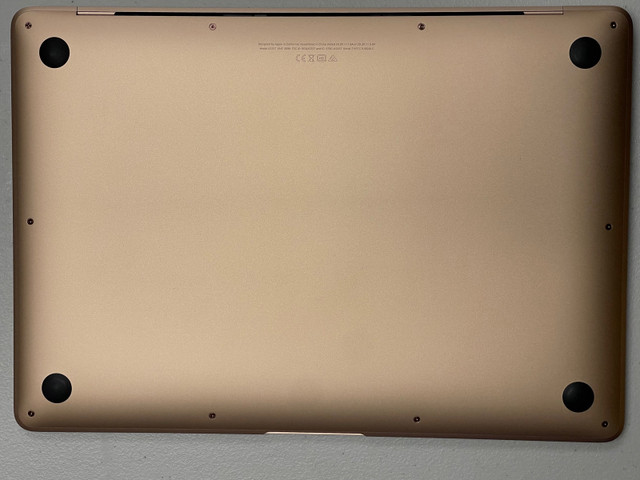 Apple MacBook Air M1 Gold in Laptops in City of Toronto - Image 4