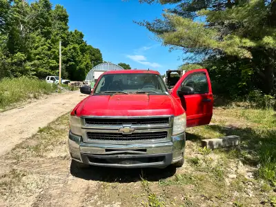 2007 4x4 2500 HD new wheel bearing is 100,000 on a new transmission and a 320,000 on the entire truc...