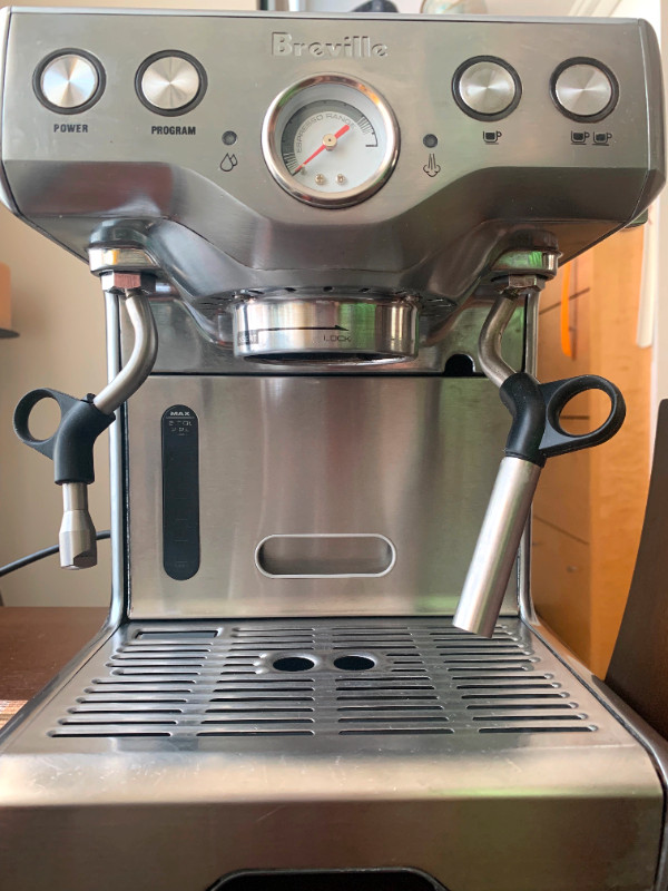 Breville Die-Cast 15-Bar espresso machine for parts/repair | Coffee Makers  | City of Toronto | Kijiji