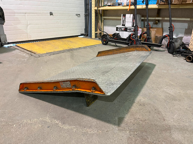 LEM Aluminum Dock board, dock plate, 54” x 36” 8000 LBs in Industrial Shelving & Racking in Markham / York Region - Image 2