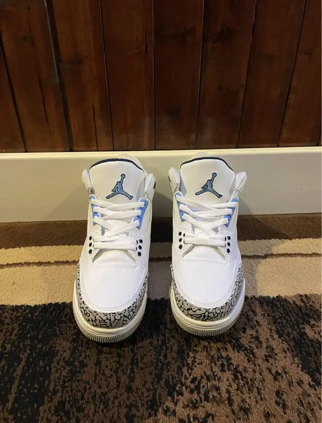 Jordan 3 Retro UNC  in Men's Shoes in City of Toronto - Image 5