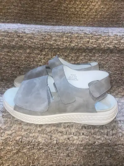 women’s comfort sandals, View more