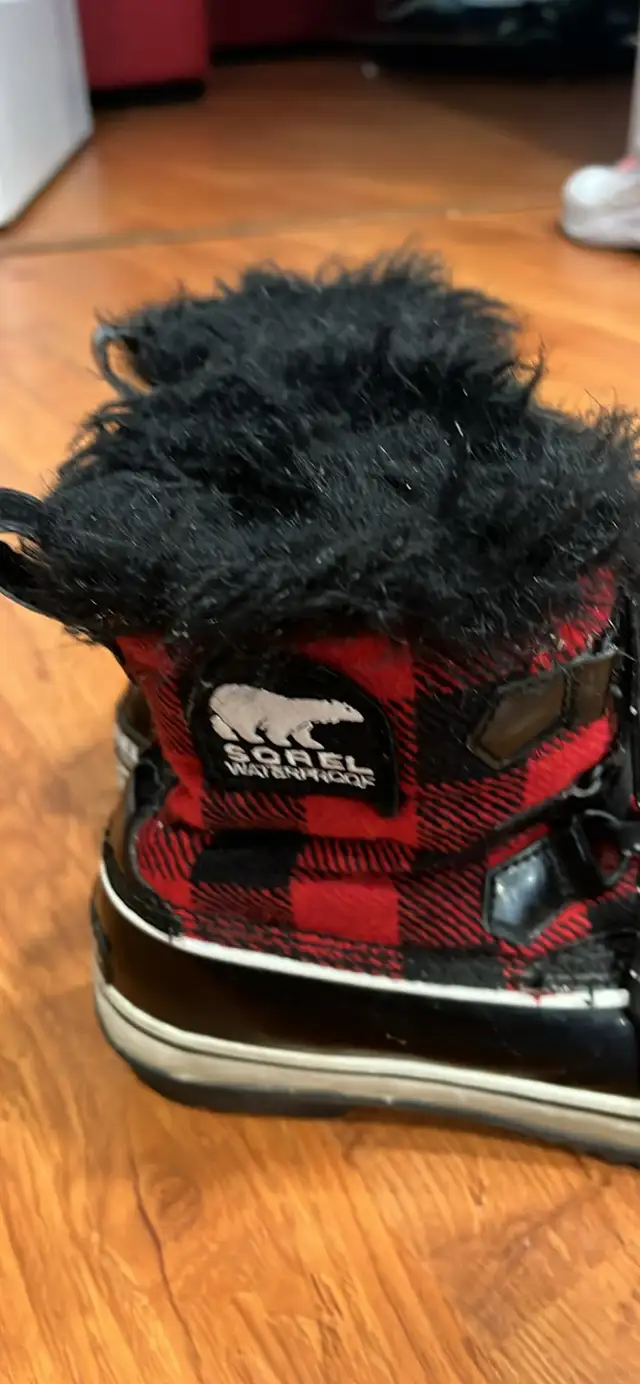 Botte d hiver Femme Sorel winter women boot  size 37 in Women's - Shoes in Laval / North Shore - Image 5