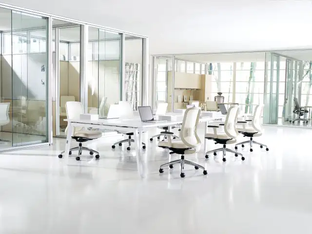 Desking System - 2 person front-to-front stations for 4 in Desks in Charlottetown - Image 5