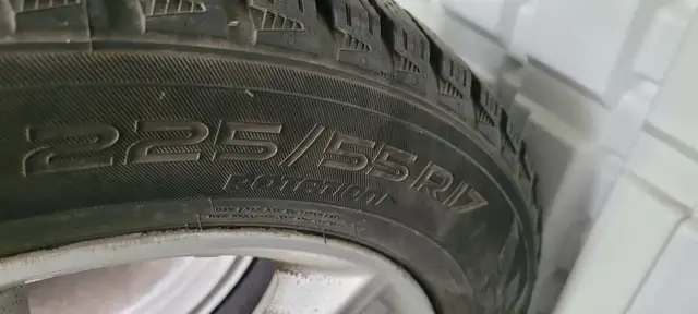 4 Pneus Nokian Hakkapeliitta - hiver Montés sur mags in Tires & Rims in Longueuil / South Shore - Image 5