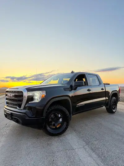 ▪️Blacked-Out 2019 GMC Sierra Crew Cab — Clean, Sharp, Turn-Key▪️ ️️6 month warranty included️️ ✅Fin...