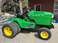 John Deere 320 garden tractor 