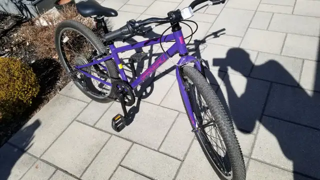Garneau Junior 24" Bike in Kids in Longueuil / South Shore - Image 3