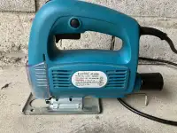 Electric Jig Saw with blades