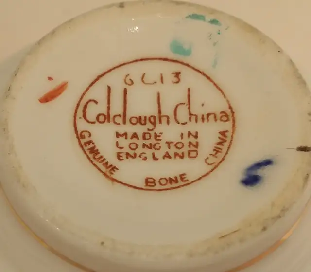 Colclough tea cup #6613 in Arts & Collectibles in Ottawa - Image 4