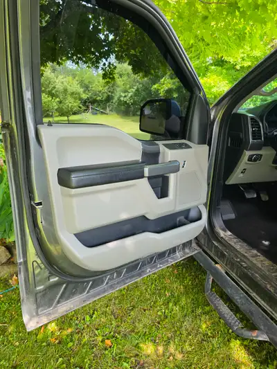 Looking to sell this truck. Just summer detailed. No accidents, selling cerified.