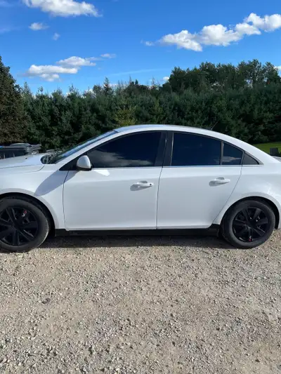 caruz car 2011 model new tire new wheel cup new brake shouse and dram powe starning power window goo...