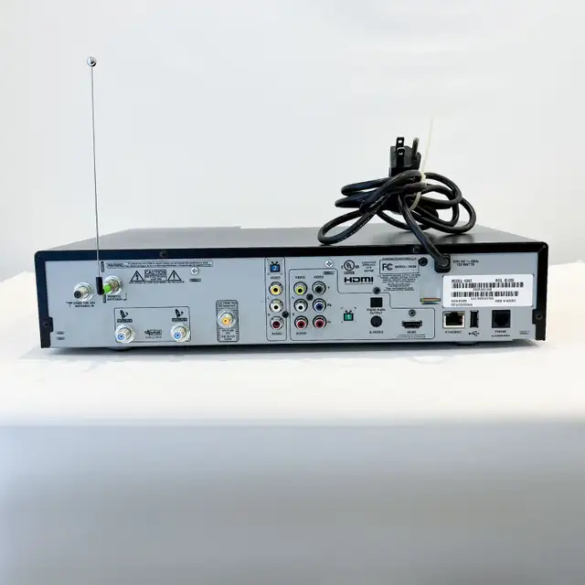 Bell Satellite Receiver 9242 HDTV dual-tuner satellite receiver in Video & TV Accessories in Brantford - Image 8
