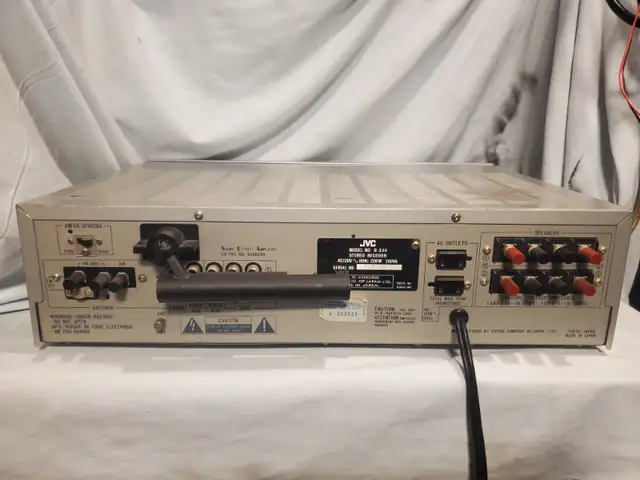 vintage JVC receiver model R-X44 in Stereo Systems & Home Theatre in Mississauga / Peel Region - Image 7