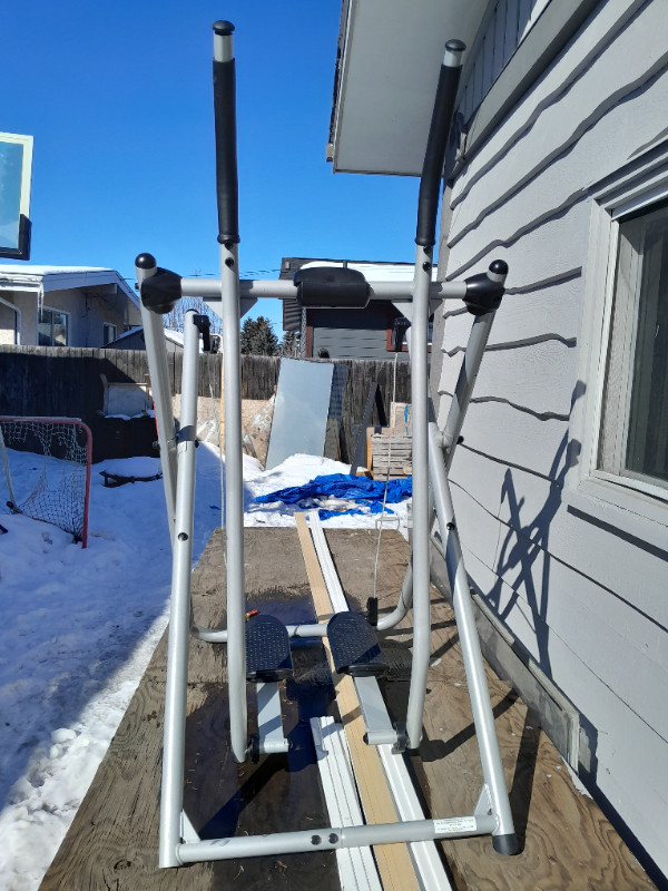 exercise equipment (gazelle edge) in Exercise Equipment in Calgary - Image 4