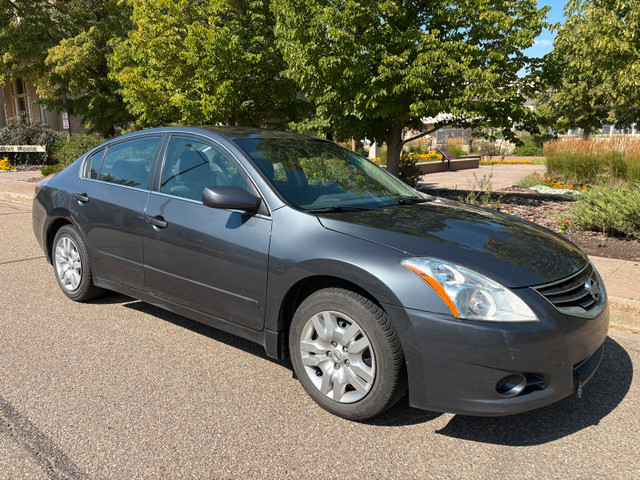 Nissan Altima 2.5S in Cars & Trucks in Edmonton - Image 2