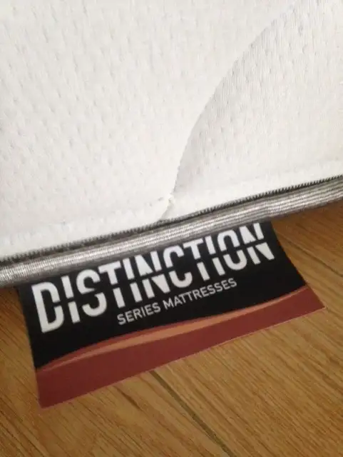 Matelas neuf à ressorts, pour lit simple standard, Distinction in Beds & Mattresses in Laval / North Shore - Image 5
