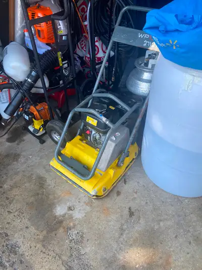 Asking $1800 less usage, Honda 24 inch 4168894428