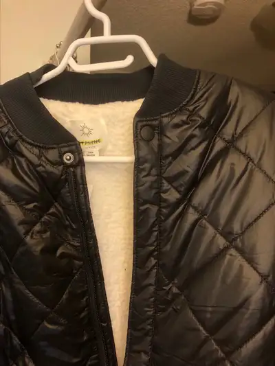 AE Puffer light  jacket, View more