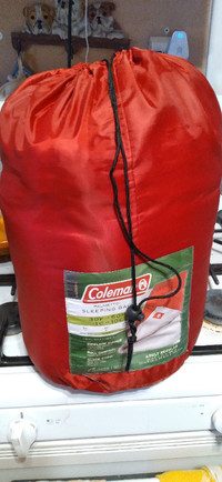 COLEMAN PALMETTO COOL WEATHER SLEEPING BAG, BRAND NEW UNOPENED!