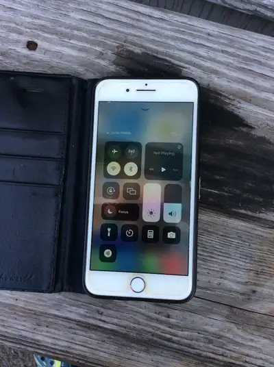 Phone is unlocked works good no cracks. Has a screen protector and case . Looking to sell or trade f...