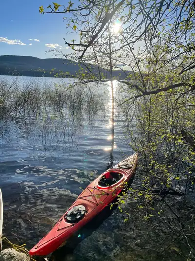 AI Overview Necky Manitou 14 - Maine Island Kayak Co The Necky Manitou 14 is a 14-foot-4-inch polyet...
