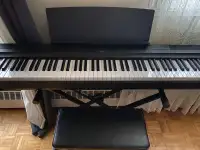Yamaha P-125 digital piano + Bench + Pedal + Stand