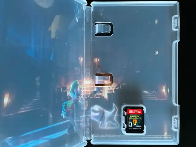 Luigi's Mansion 3 (Nintendo Switch) in Nintendo Switch in Edmonton - Image 3