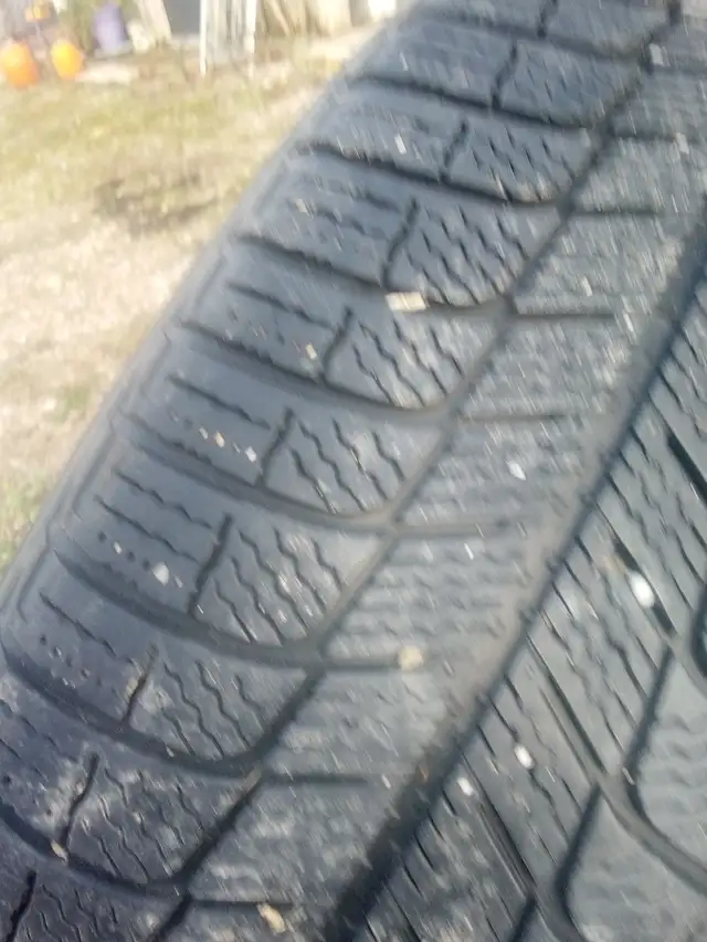 Snow tires in Tires & Rims in Stratford - Image 8