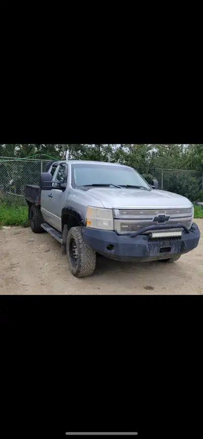 We pay 900$ and up for 2009 and up dodge ram 1500 2009 and up ford f150 2007 and up Chevy Silverado...