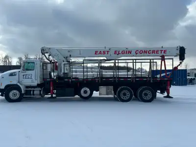 2016 WS with Elloit 105ft stick boom,DD16 with Eaton. 30 ton derated to 8 , anti 2 block. Will sell...