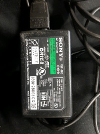 AC adapter output 5V 2000mA