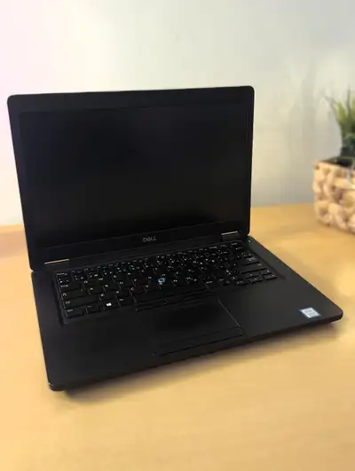 Livraison disponible 10$ Nouvelle installation Windows 11 Pro (NETTOYER ET OPTIMISER) Suppression 89...