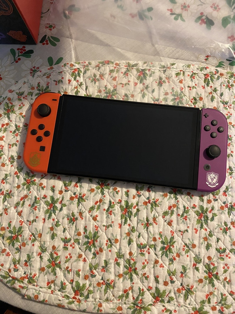 Limited edition Pokémon scarlet and violet oled switch Nintendo