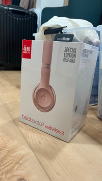Beats Solo3 Wireless Headphone - Rose Gold Special Edition