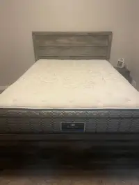 Sealy Posturepedic Queen Mattress and Box Spring