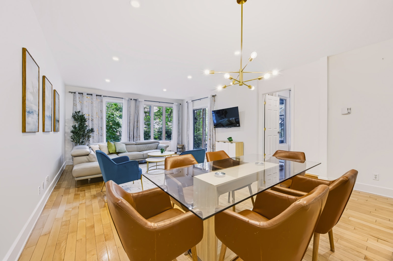 Appartement 3 chambres 2 sdb/ Downtown Condo 3 rooms 2 baths — photo 1