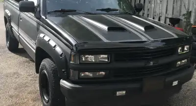 assorted Chevy 1500 square body parts (1) - pocket fender flares (fit 1988-2000 CK 1500 + Tahoe Subu...