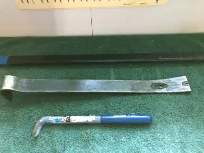 Demolition tools 3ft wrecking bar Nail puller Pry bar All in great condition $75.00 Located hwy9&air...