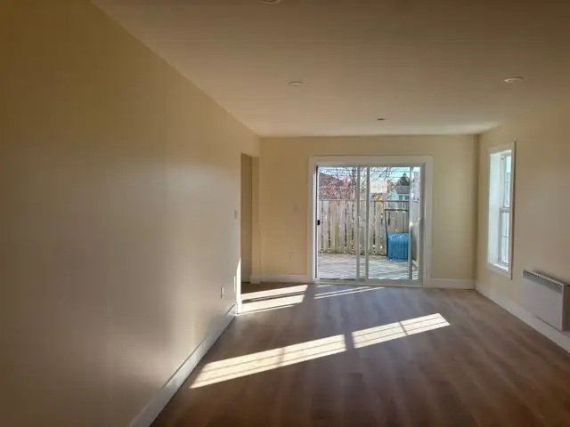 House for rent, 3 bedrooms, 2 1/2 bathrooms in Long Term Rentals in Charlottetown - Image 5