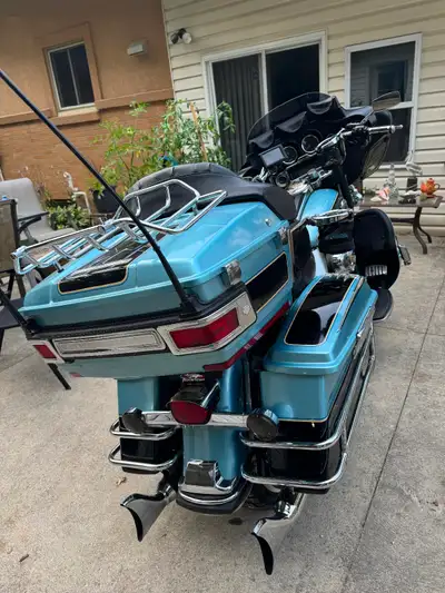 Harley Davidson ultra classic 2007 Approximately 34,000 miles Daybreaker headlight GPS Antitheft flo...