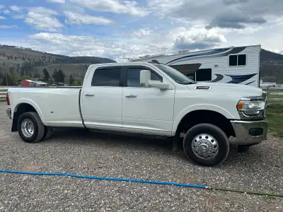 2019 Ram 3500 Laramie Limited Dually Crew Cab Long Box Selling my 2019 Ram 3500 Laramie Limited dual...